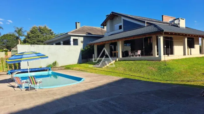 CASA COM PISCINA NO CAPINGUI | EM CONDOMINIO