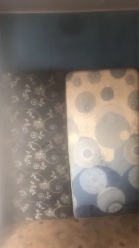 Duas cama box de solteiro 
