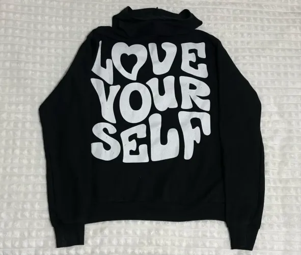 Moletom Love Yourself
