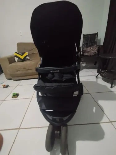 Carrinho Cosco pouco usado de brinde chiqueirinho