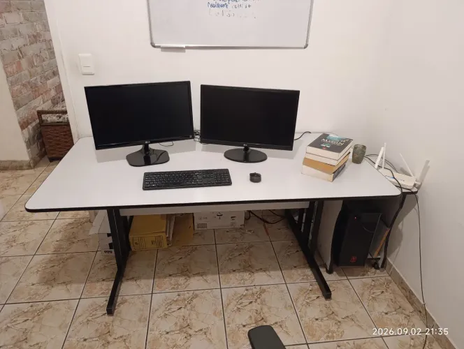 MESA DE ESCRITÓRIO 180X90CM