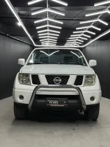 Nissan Frontier XE CD 4X4 2.5 TB Diesel 2013
