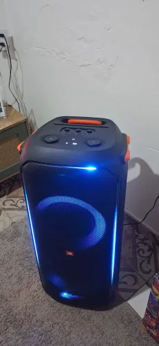 Vendo Caixa de som JBL 710