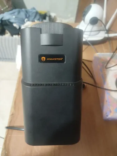 Projetor Portátil H'Maston - Cinema em Casa Onde Você Quiser!