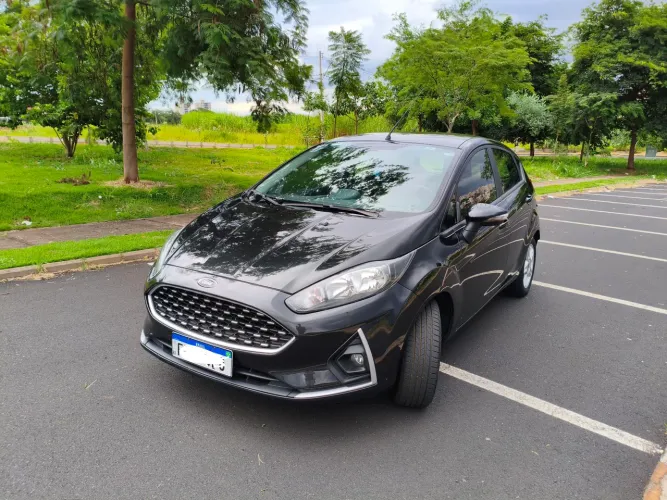 Ford Fiesta SEL 1.6 16V Flex Aut. 5P 2018