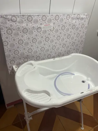 Trocador + Banheira de bebê