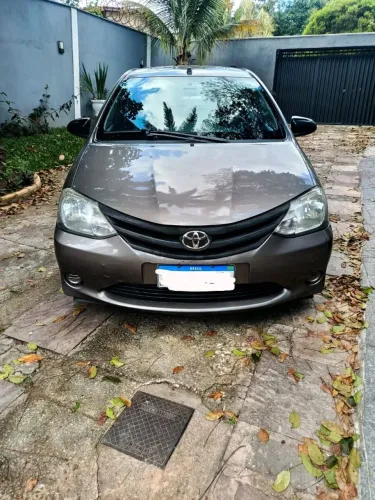 Toyota Etios X 1.3 Flex 16V 5P Mec. 2017