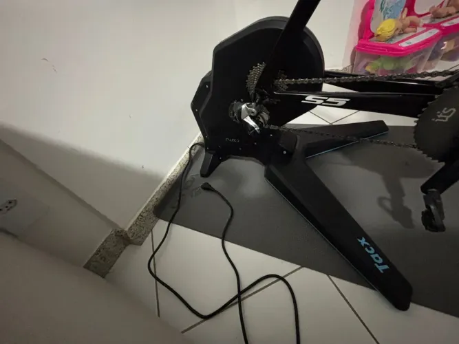 Rolo Treinamento - Smart Tacx Flux 2 - Novo