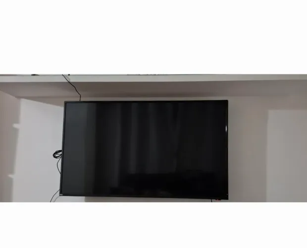 TV PHILCO 50' COM DEFEITO