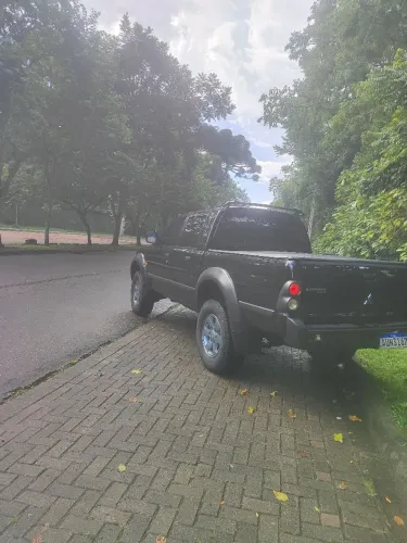 Mitsubishi L200 Outdoor HPE 2.5 4X4 CD T.dies. Mec. 2012