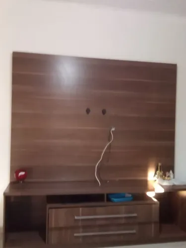 Painel com raque para tv