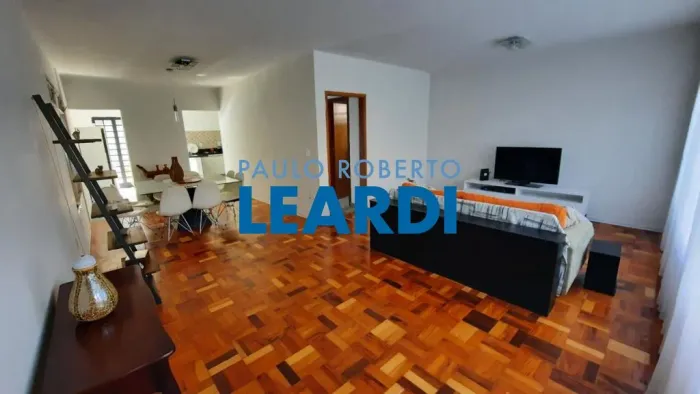 CASA ASSOBRADADA - MORUMBI - SP