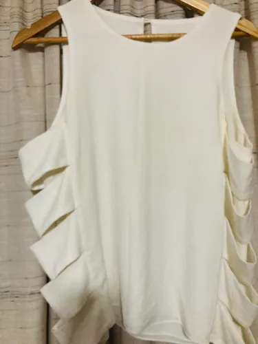 Blusa SACADA 