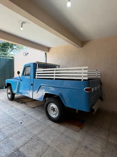 Ford F-75 4X4 2.3 1978