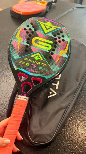 Raquete de beach tennis