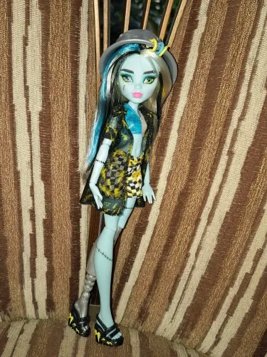 Monster High G3 Frankie Stein ilha do terror
