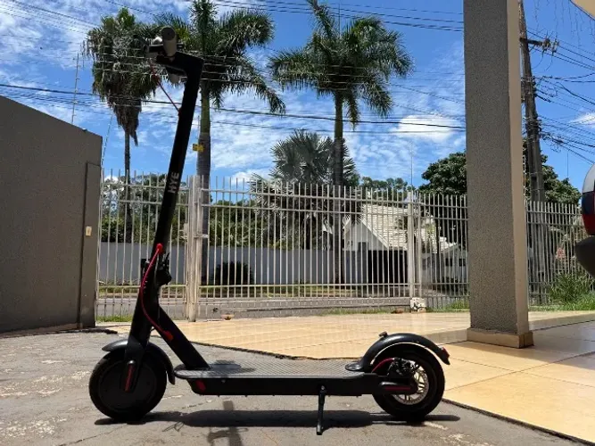 Patinete Elétrico Hye-s10 Rodas De 8.5 350 Watts 25km Hora Preto Liso