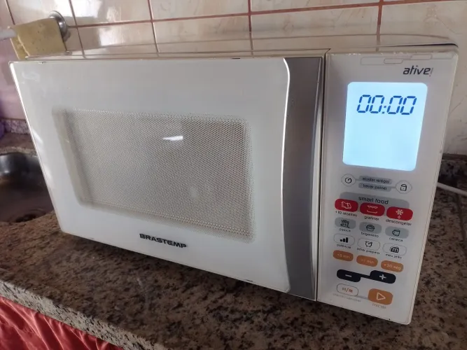 Microondas Brastemp 30 litros top novo ( pix-visa)