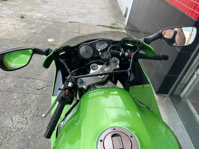 Kawasaki ninja zx9