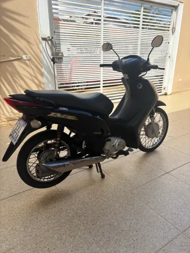 Honda Biz partida elétrica baixo km impecável!!!