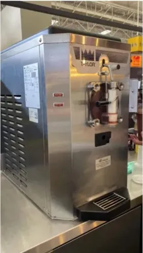 Máquina de açaí taylor