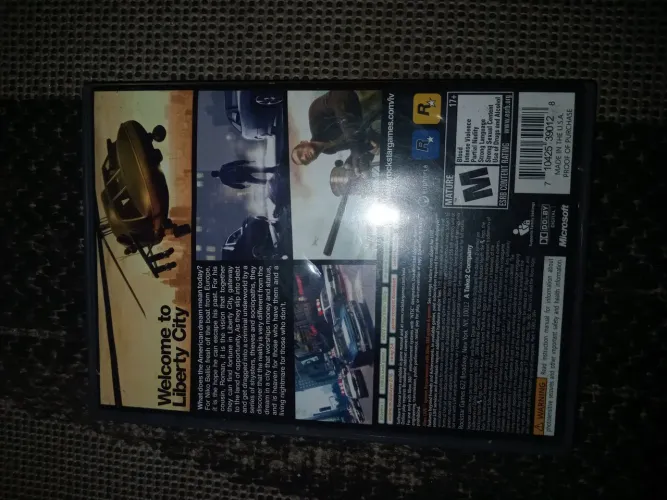 Jogo do Xbox 360 Original Capa do Gta4 e CD Do Fifa 12