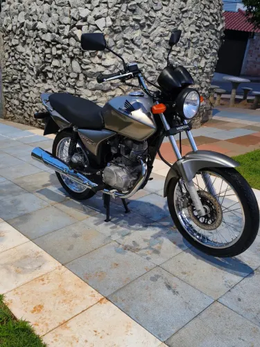 Vendo titan 150