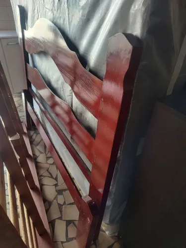 Cama de casal madeira maciça usada