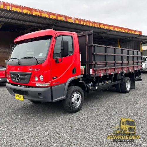 M.benz Accelo 1016 (Apenas 18.000km)