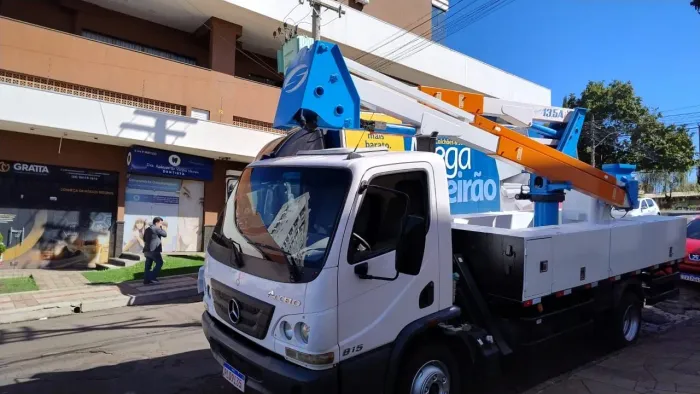 Cesto Aéreo 13,5 metros