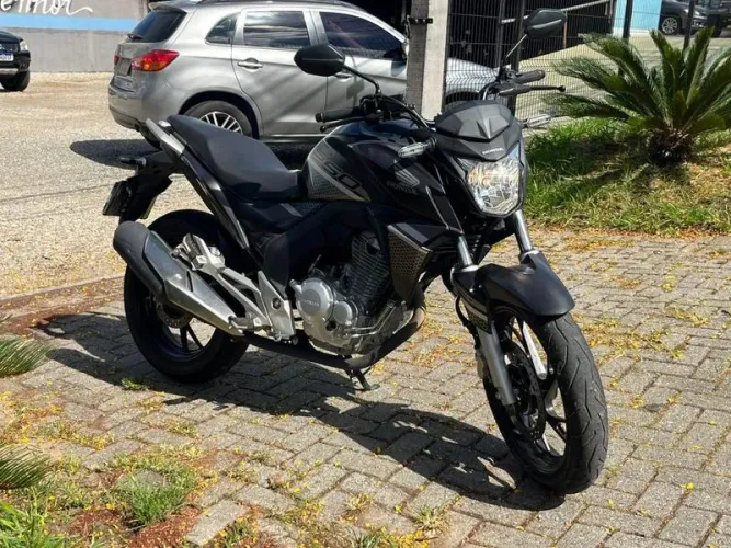 Honda CB250 Twister 2022