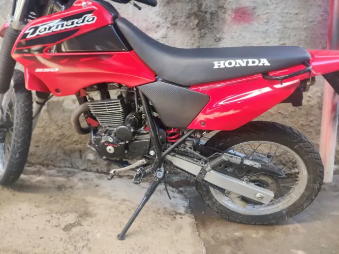Xr 250 2003
