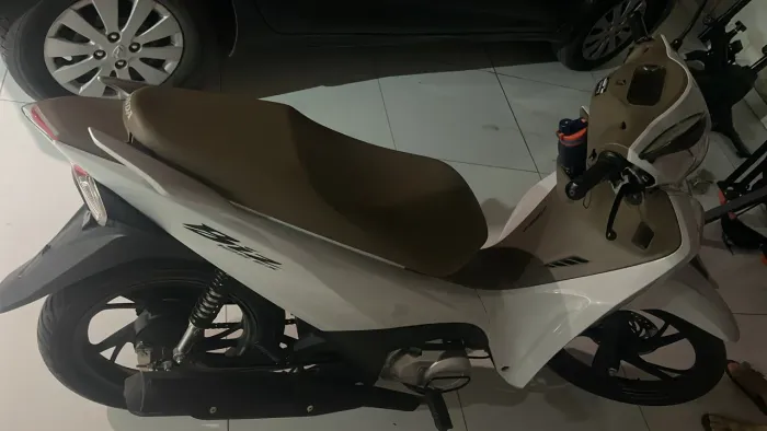 Biz 125 EX 2025