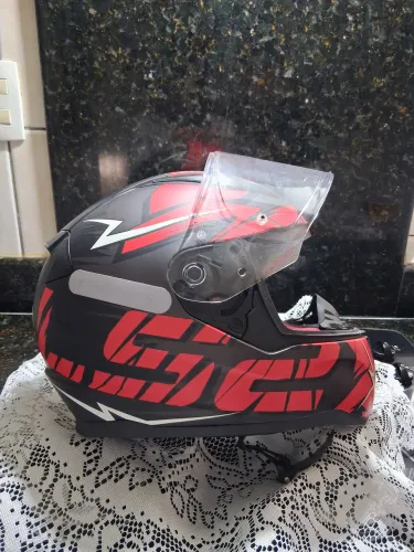 Capacete top .