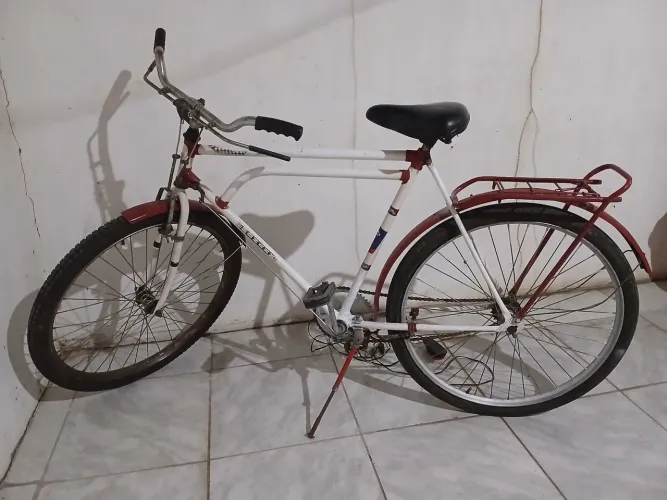 Vendo bicicleta aro 26 ano 64 completo 