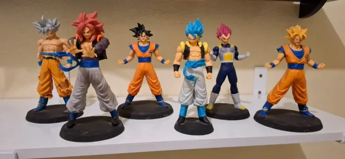 Lote 6 Action Figures Dragon Ball