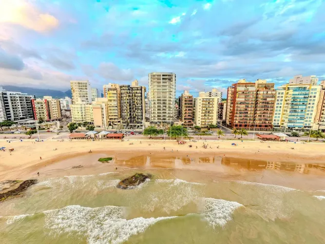 Residencial Spazio Azuli | 4 suites/ Frente para o Mar - Praia do Morro Guarapari/ES