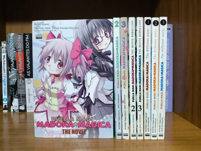 Mangás e Light Novel Madoka Magica
