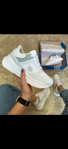 Tênis Adidas Feminino e Masculino