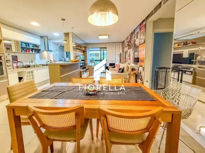 Apartamento 03 dormitórios, sendo 01 suíte e 01 demi-suite, no bairro Kobrasol - São José
