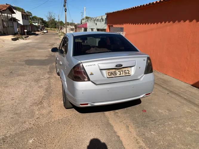 Ford Fiesta Sed. 1.6 8V Flex 4P 2013