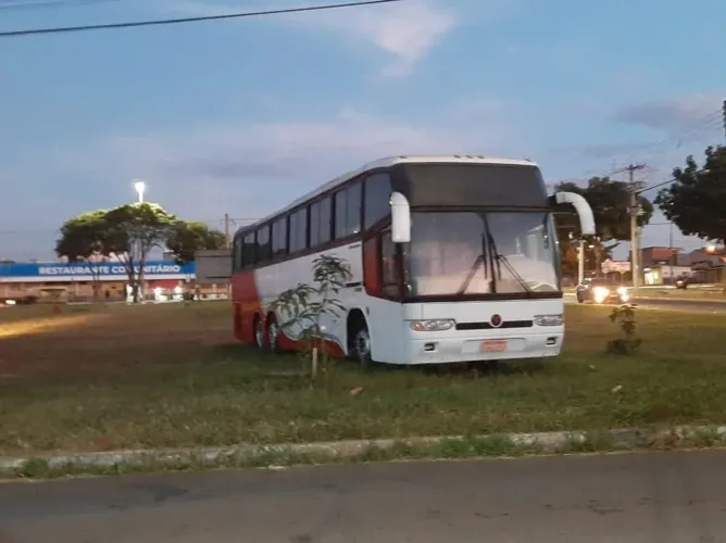 Vendo ônibus gv1150 ano 1997