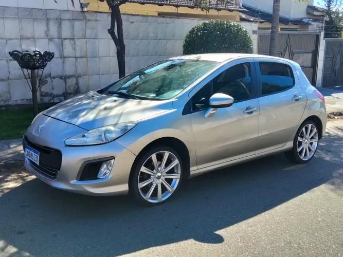 Peugeot 308 Allure 1.6 Flex 16V 5P Mec. 2013