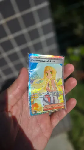Carta Pokemon TCG Determinação da Lilian