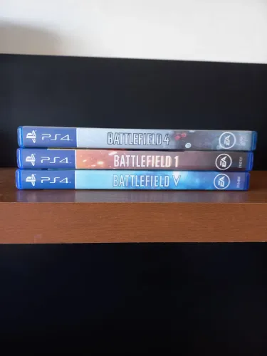 BATTLEFIELD 4 + BATTLEFIELD 1 + BATTLEFIELD V COMBO 3 JOGOS DE PS4 MIDIA FÍSICA