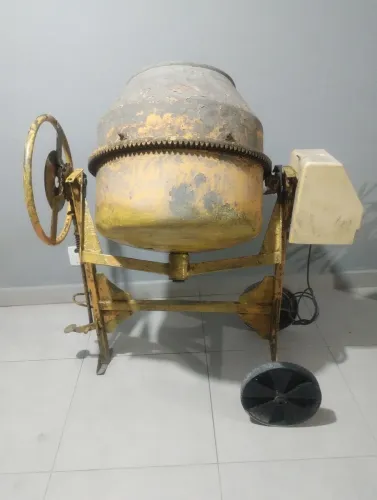 Betoneira Menegotti 150 L entrego ler anúncio