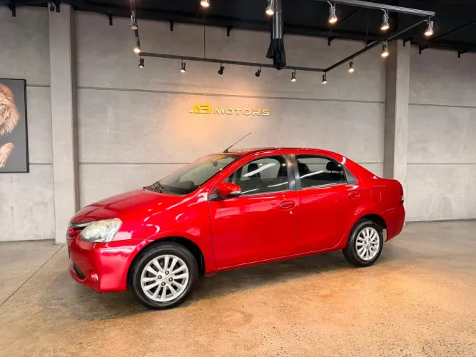 Toyota Etios XLS Sedan 1.5 Flex 16V 4P Mec. 2016
