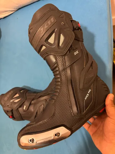 Bota x11 race pro seminova 