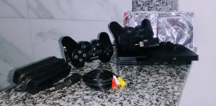 [Play 2] com 17 jogos 