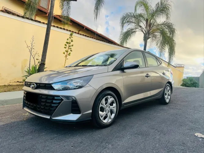 Hyundai HB20S Comfort Plus 1.0 Flex 12V Mec. 2025